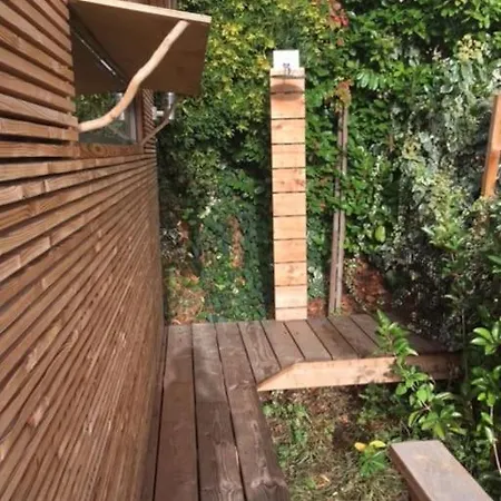 Vue Chic Dans L'olivier, Piscine 아파트 니스